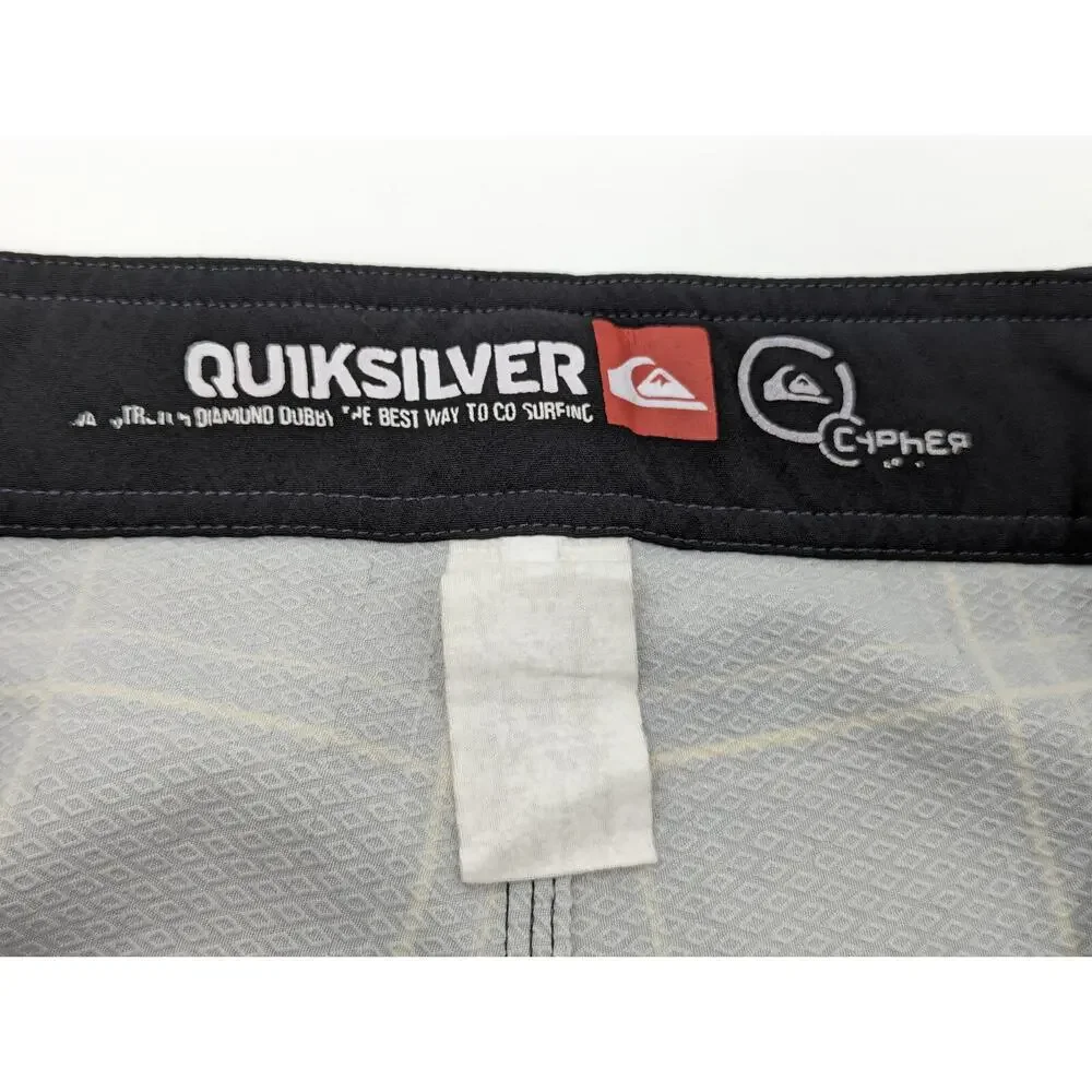 Quiksilver Men's Cypher Wonderland Surf Multicolor Plaid Board Shorts Size 28